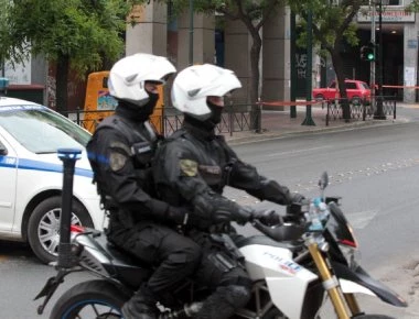 Επιχείρηση «σκούπα» της ΕΛ.ΑΣ για ναρκωτικά στα Εξάρχεια με … δύο συλλήψεις